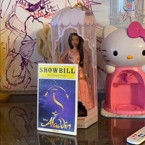 Princess jasmine doll and play bill from Aladdin